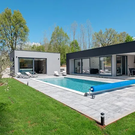 Alison Labin Villa